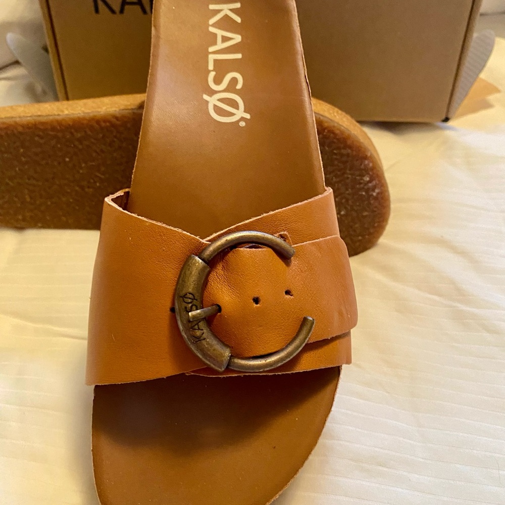 Brand new in box Kalso slides